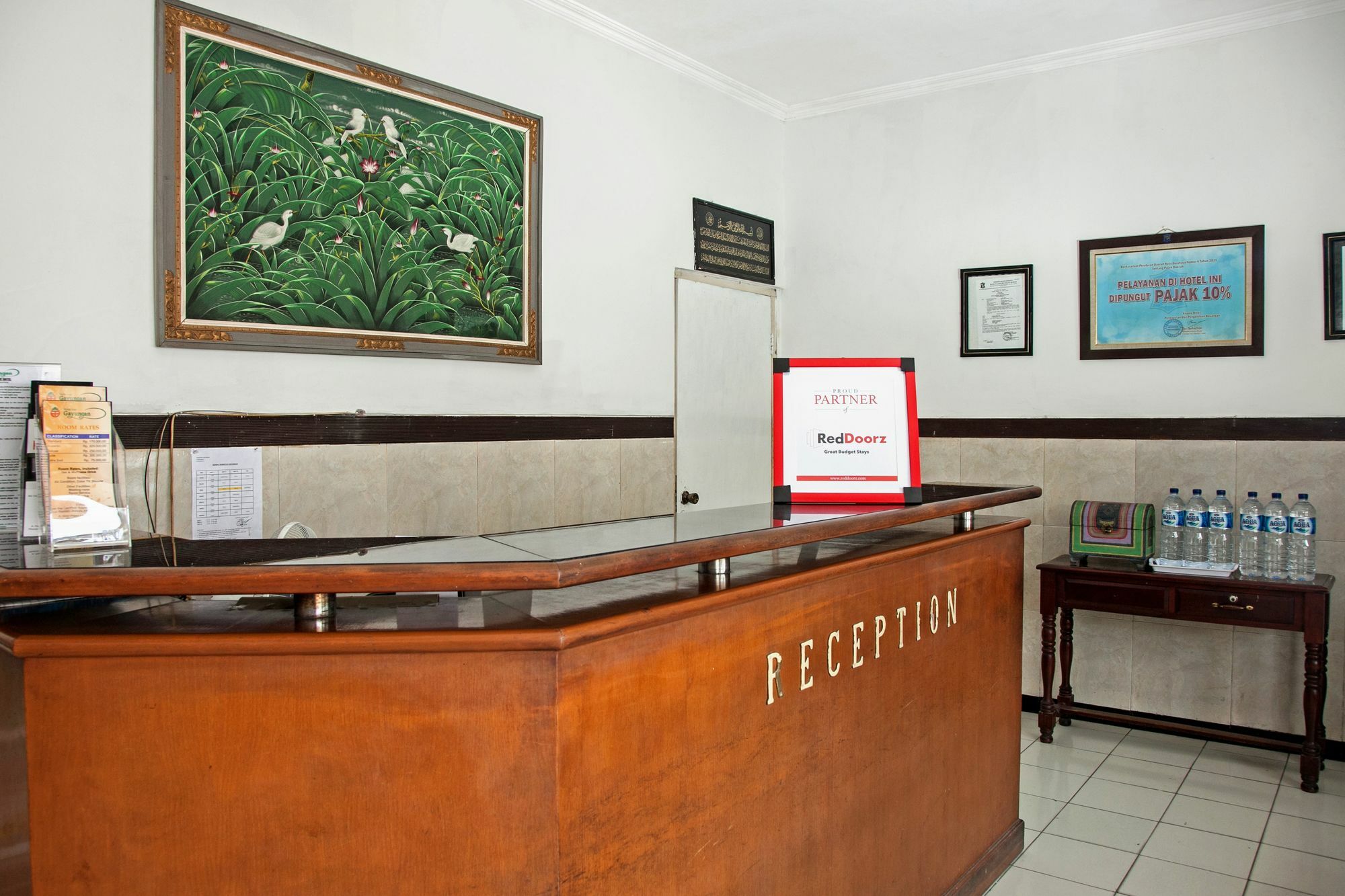 Reddoorz Near City Of Tomorrow Mall Surabaya Eksteriør billede