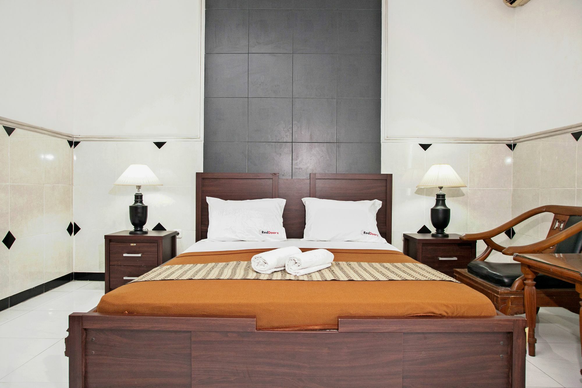 Reddoorz Near City Of Tomorrow Mall Surabaya Eksteriør billede